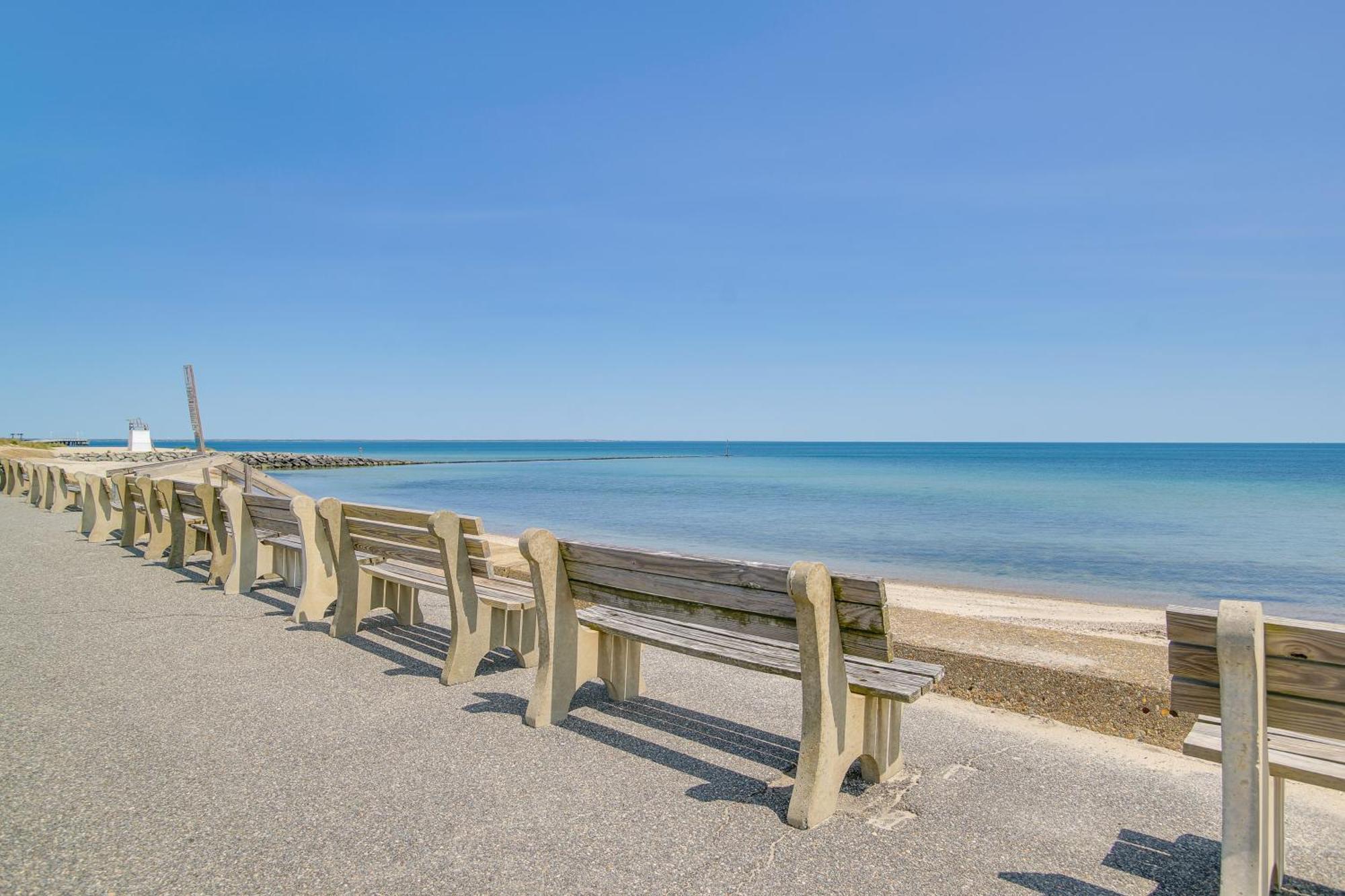 Breezy Oak Bluffs Condo - Steps To Inkwell Beach! Exterior foto